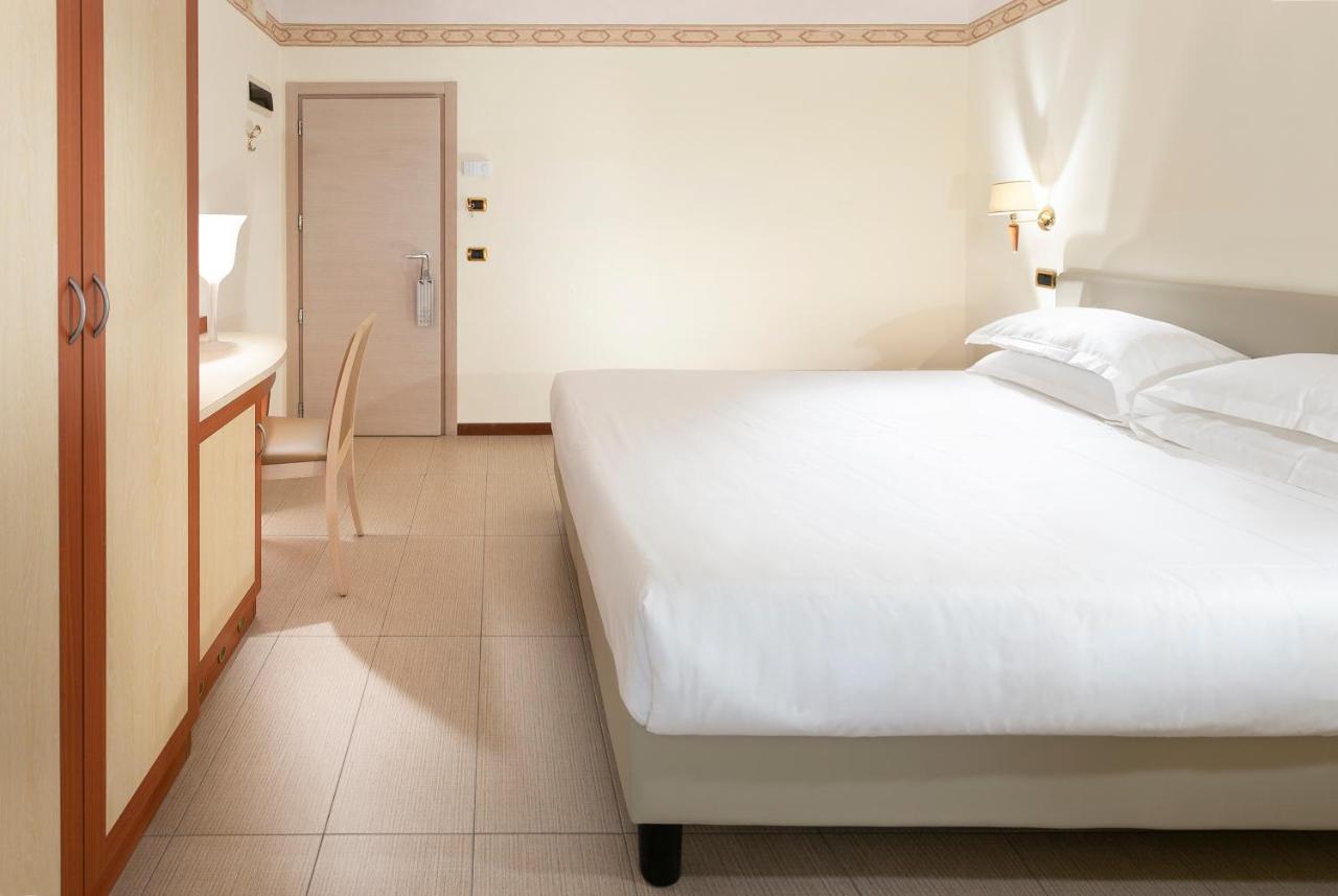 Hotel Bikini Rimini Room photo