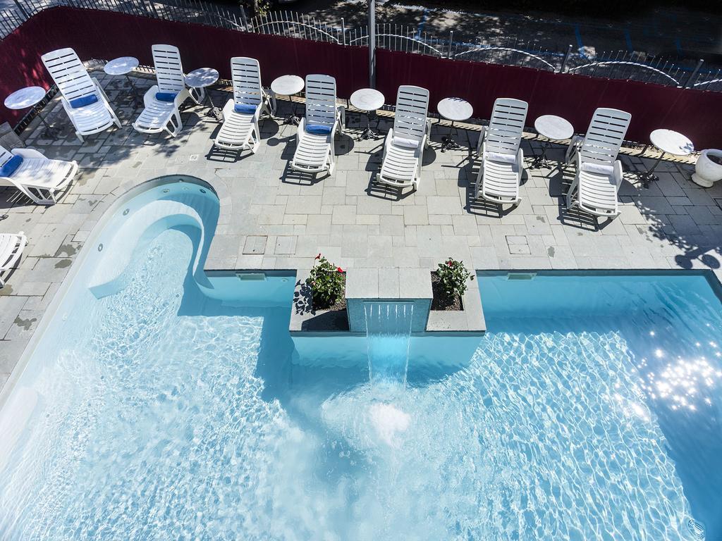 Hotel Bikini Rimini Exterior photo